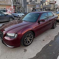 کرایسلەر 300